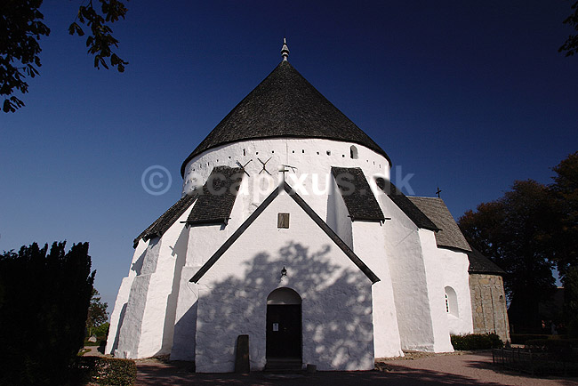 �sterlars. �sterlars Kirke - �ster Larsker; ; �sterlars / Bornholm; Danmark; ; ; Rundkirke, rundkirker, kirke, kirker, kristendom, religion