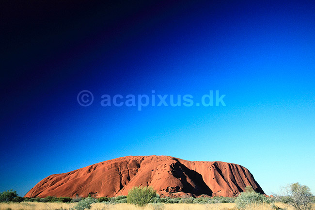 Ayers Rock. Ayers Rock ( Scan af KOL6527 ) ; ; Uluru - Kata Tjuta NP / Northern Territory; Australien; Australien; ; Geologi, erosion