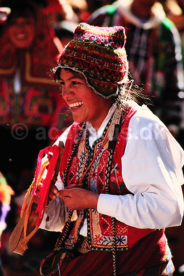 Quechua indianer. Danser ved Inti Raimi festival i Cuzcu ( Scan af KOL2013 ) ; ; Cuzco; Peru; Sydamerika; ; smil