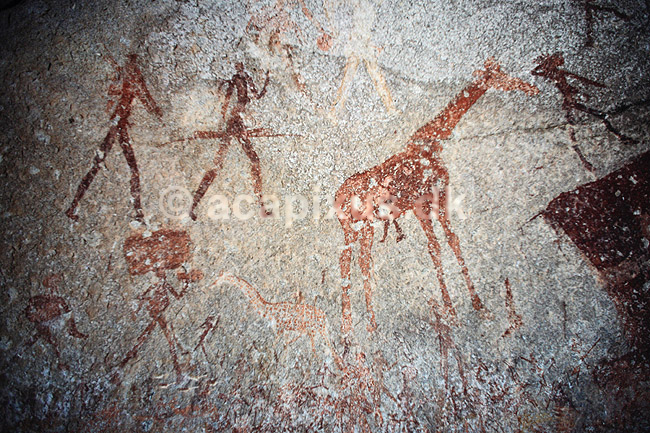 Hulemaleri. Hulemaleri malet af buskm�nd - Matobo National Park, Zimbabwe ( Scan af KOL3587 ) ; ; Matobo NP; Zimbabwe; Afrika; ; Hulemalerier, giraf, giraffer, jagt