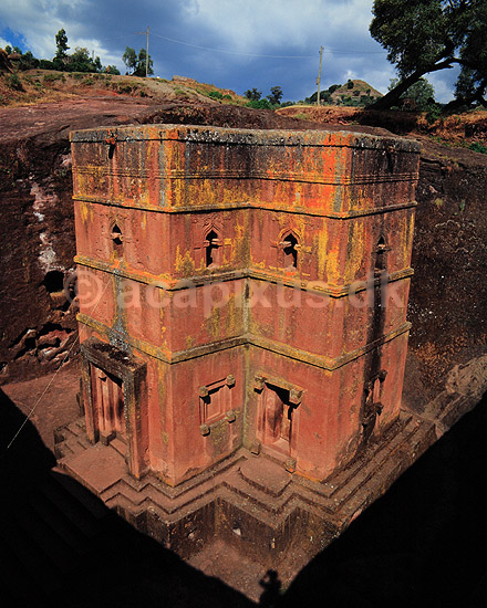 Lalibela. Bet Giyorgis (Skt. Georg) klippekirken i Lalibela ( Scan af KOL5803 ); ; Lalibela; Ethiopien; Afrika; ; Religion, kristendom, koptere, koptisk kirke, kirker