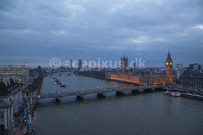 London. Themsen, Palace of Westminster, Big Ben, Victoria Tower, House of Lords, Houses of Parliament og Westminster Abbey set fra London Eye; ; London; England; ; ; Storbyer, Storbritanien, River Thames, Downtown, City