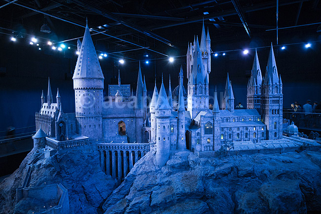 Hogwarts . Model af Hogwarts skolen; ; Warner Bros. Studio Tour London / Watford; England; ; Sev�rdigheder; Harry Potter, film, filmindustri, filmkullisser