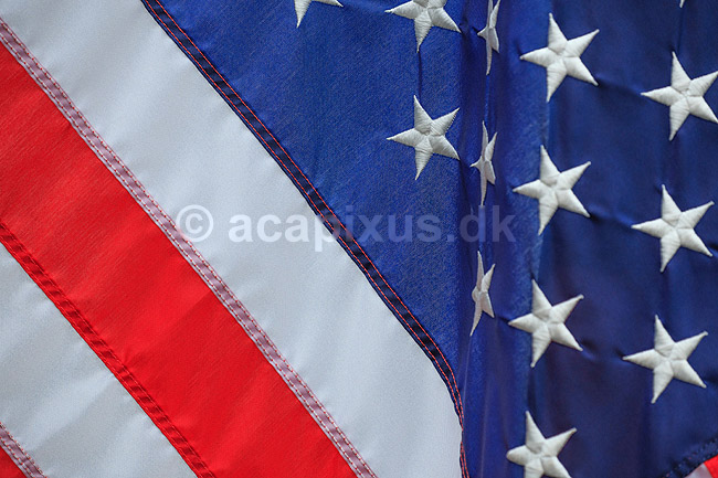 Stars and Stripes. Det amerikanske flag Stars  and  Stripes; ; Fort Myers Beach / Florida; USA; ; ; National symboler, nationalitet, stjerner, striber, flagstang, flagring
