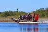Air boat tur. Air boat ride i Everglades p� udkig efter aligatorer og andre dyr  Corey Billie's Airboat Rides / Florida USA   Turter, turisme