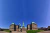 Christiansborg. 180 graders panorama af rytterstatuen af Christian den 9ende foran Christiansborg Slot  K�benhavn Danmark  sev�rdigheder slotte, arkitektur, borge, konged�mmet, monarki, panoramaer