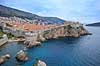 Dubrovnik. Udsigt fra Lovrijenac fortet over bymuren og den gamle bydel i Dubrovnik  Dubrovnik Kroatien   Croatien