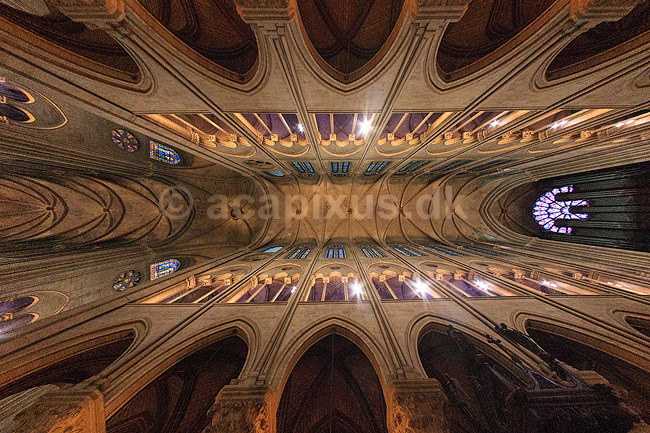 Cath�drale Notre-Dame. Loftsbuer over hovedskibet i Notre Dame domkirken i Paris; ; Notre Dame / Paris; Frankrig; ; ; Religion, kristendom, Notre Dame Cathedral, 6 Parvis Notre-Dame - Place Jean-Paul II, 75004 Paris, France. Kirker, domkirker, katedral, katedraler