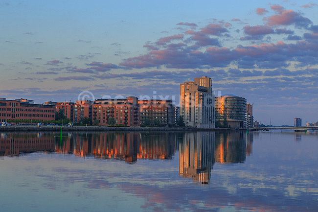 K�benhavns Havn. Morgengry ved K�benhavns-havn set fra Kalvebod Brygge. Th Ingeni�rforeningen IDA; ; K�benhavn; Danmark; ; ; Bybilleder, stemningsbilleder