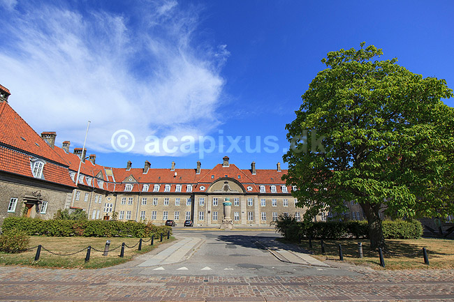 S�v�rnets Kaserne. S�v�rnets Kaserne, eller Marinekasernen, p� Nyholm i K�benhavn ; ; Nyholm / K�benhavn; Danmark; ; ; 