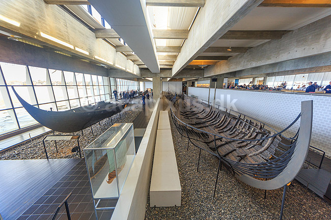 Vikingeskibsmuseet. Vikingeskibene fra Skuldelev; ; Vikingeskibsmuseet / Roskilde; Danmark; ; ; Vikinger, vikingeskibe, sejlads, tr�skibe, museum, museer, udstillinger
