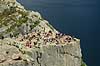 Preikestolen. Fjeldvandrere p� Preikestolen over Lysefjorden  Preikestolen / Forsand / Stavanger Norge   Vandring, vandretur, fjeldvandring, Pulpit Rock, turisme