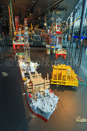 Norsk Oliemuseum. Olie eksplorations skibe og boreplatforme p� det Norske Oliemuseum i Stavanger; ; Stavanger; Norge; ; ; Olieudvinding, olieindustri