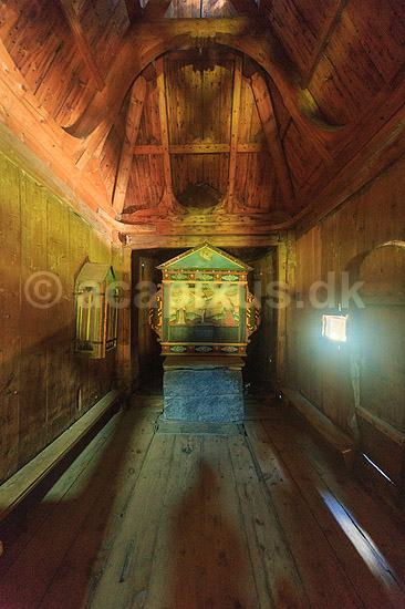 Borgund Stavkirke. Alteret i stavkirken i Borgund; ; Borgund; Norge; ; ; Turisme, sev�rdigheder, kristendom, stavkirker, tr�kirker