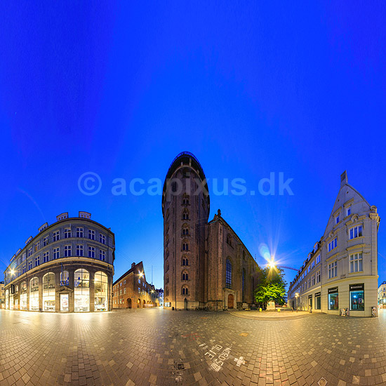 Rundet�rn. Rundet�rn og Trinitatis Kirke, Studenterhuset, Arnold Busk og Regensen p� K�bmagergade; ; K�bmagergade / K�benhavn; Danmark; ; ; sev�rdigheder, turisme, Wonderful Copenhagen, Round Tower, Rundet�rnet
