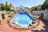 Gellert thermiske bade. Gellert termiske bade, Gellert Thermal Baths and Swimming Pool, p� den vestlige Buda-side af Donaufloden i Budapest  Hotel Gellert / Budapest Ungarn  sev�rdigheder Gellert Gyogyfurdo es Uszoda, swimmingpool, badeferie, badning, sv�mning