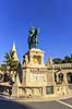 Kong Stephan. Statue af Kong Stefan (977-1038) til hest ved Fiskerbastionen p� Borgh�jen p� den vestlige Buda-side af Donaufloden i Budapest  Fiskerbastionen / Budapest Ungarn  sev�rdigheder Stepanus Rex