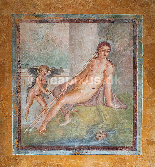 Narcissus. Narcissus ser sin reflektion i vandspejlet - udstillet i Palestra Grande - Narcissisme; ; Pompeji / Pompei / Pompeii / Napoli / Campania; Italien; ; ; Ark�ologi, vulkaner, vulkanudbrud, pyroplastisk flow, pyroplasma, Vesuvius, Vesuv, naturkatastrofer, turistsev�rdigheder, sev�rdigheder, turisme, Romerriget, romerne, ruiner, ruinbyer