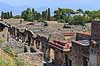 Pompeji. Udsigt over huse og gader i Pompeji set fra Casina dell'Aquila  Pompeji / Pompei / Pompeii / Napoli / Campania Italien   Ark�ologi, vulkaner, vulkanudbrud, pyroplastisk flow, pyroplasma, Vesuvius, Vesuv, naturkatastrofer, turistsev�rdigheder, sev�rdigheder, turisme, Romerriget, romerne, ruiner, ruinbyer