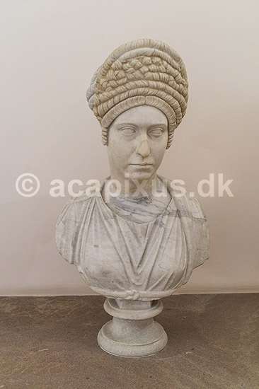 Trojaner. Buste af ukendt kvinde fra Troja - Ark�ologisk Museum, Napoli; ; Museo Archeologico Nazionale di Napoli� / Napoli / Campania; Italien; ; Sev�rdigheder; Museer, ark�ologi