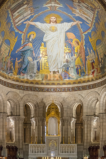 Sacre-Coeur i Paris. Mosaikken The Triumph of the Sacred Heart of Jesus i kirken Sacre Coeur ( Jesus Hellige Hjerte ) p� toppen af Montmartre i Paris; ; Montmartre / Paris; Frankrig; ; ; Sacre-C�ur, Sacre C�ur, kirker, religion, katolsk, katolisisme, Paul Abadie