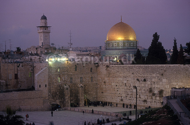 Gr�demuren (Western Wall) med Klippemoskeen (Dome of the Rock) i baggrunden; ; Haram Ash-Sharif / Jerusalem; Israel; Asien; ; religion