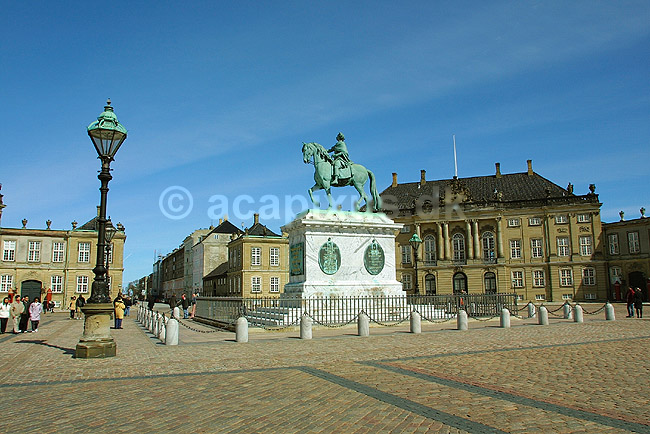 Amalienborg Slotsplads med rytterstatuen af Frederik den 5te; ; K�benhavn; Danmark; ; ; 