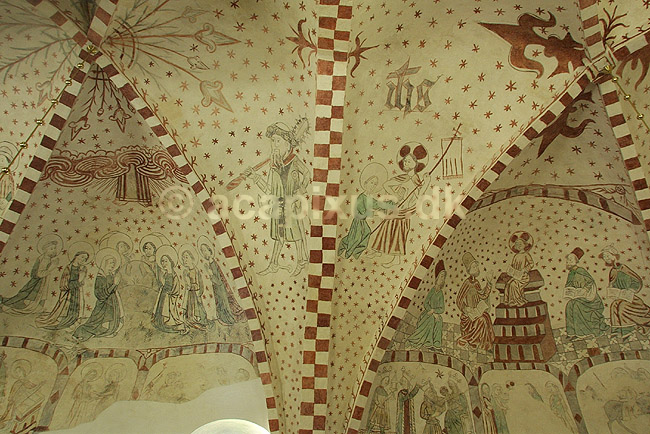 Kalkmalerier i Jetsmark kirke. Kristi himmelfart, En kriger, Jesus og den vantro Thomas, Jesus som tolv�rig i templet; ; Pandrup / Nordjylland; Danmark; ; ; religion kristendom kultur landsbykirker