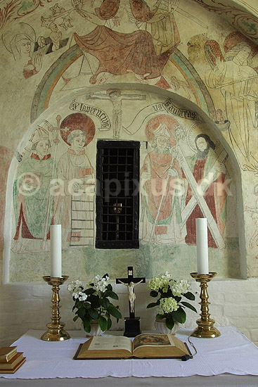 Alteret og kalkmalerier i Jetsmark kirke; ; Pandrup / Nordjylland; Danmark; ; ; religion kristendom kultur landsbykirker