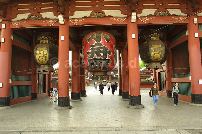 Senso-ji i Tokyo. Indgangsportalen til Senso-ji templet i Tokyo; ; Senso-ji / Tokyo; Japan; Asien; ; templer buddisme buddhism buddistisk