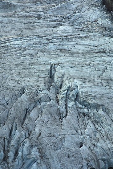 Bl�mlisalpgletscher. Gletcherspalter i Bl�mlisalpgletscheren i Oeschinental i de Schweiziske Alper; ; Kandersteg; Schweiz; Europa; ; glaciologe, erosion, gletschere