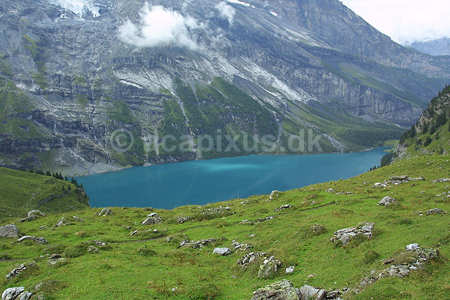 Oeschinensee. Oeschinensee i Oeschinental i de Schweiziske Alper; ; Kandersteg; Schweiz; Europa; ; 