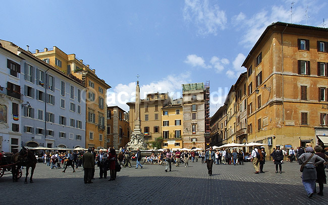 Piazza della Rotonda. Piazza della Rotonda i Roms gamle bydel; ; Rom; Italien; Europa; ; turistsev�rdigheder, springvand, font�ner